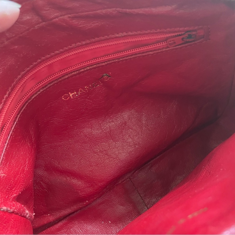 Chanel Red Quilted Leather Vintage Crossbody Handbag! 1986-1987. Good condition - Picture 8 of 16
